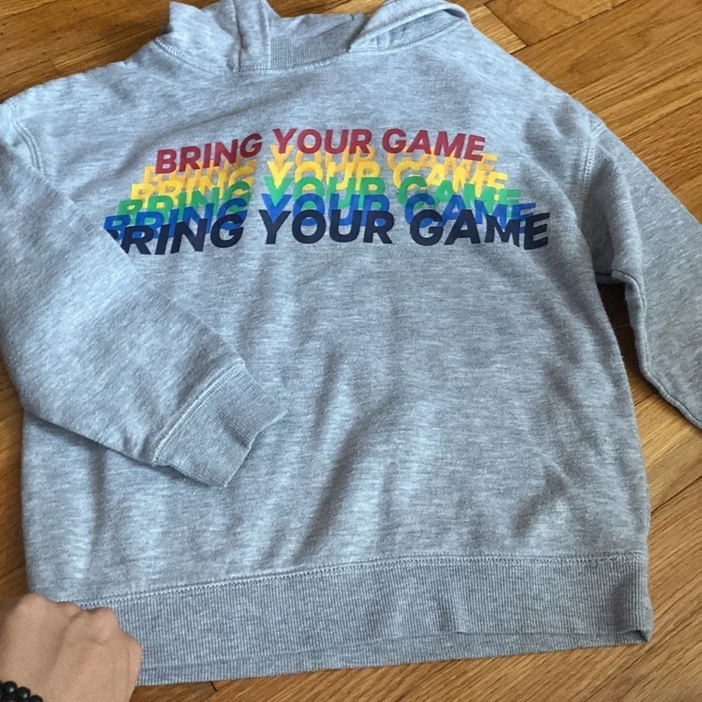 Primark hoodie bundle 6/7 years fit is 5T gently used.